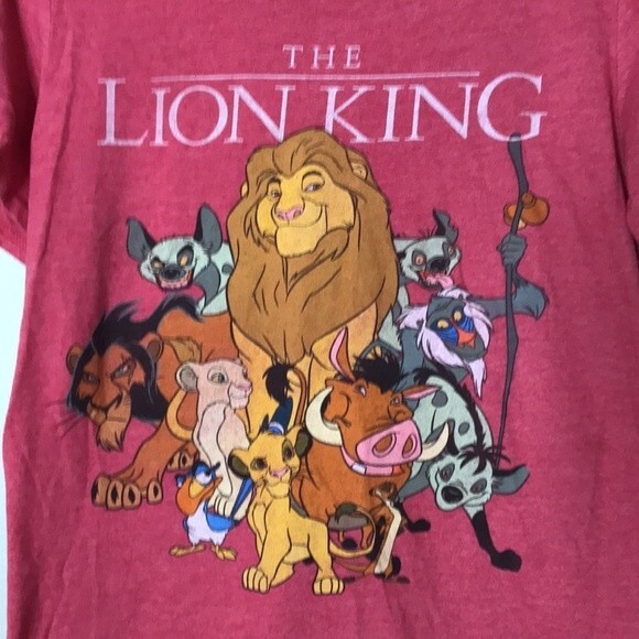 Disney lion king graphic T-shirt size medium - Picture 4 of 9